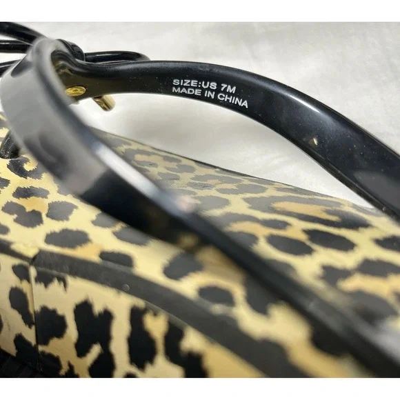KATE SPADE Leopard Flip Flops Platform Sandal Black Bow Womens 7M New Logo Charm - Picture 8 of 9